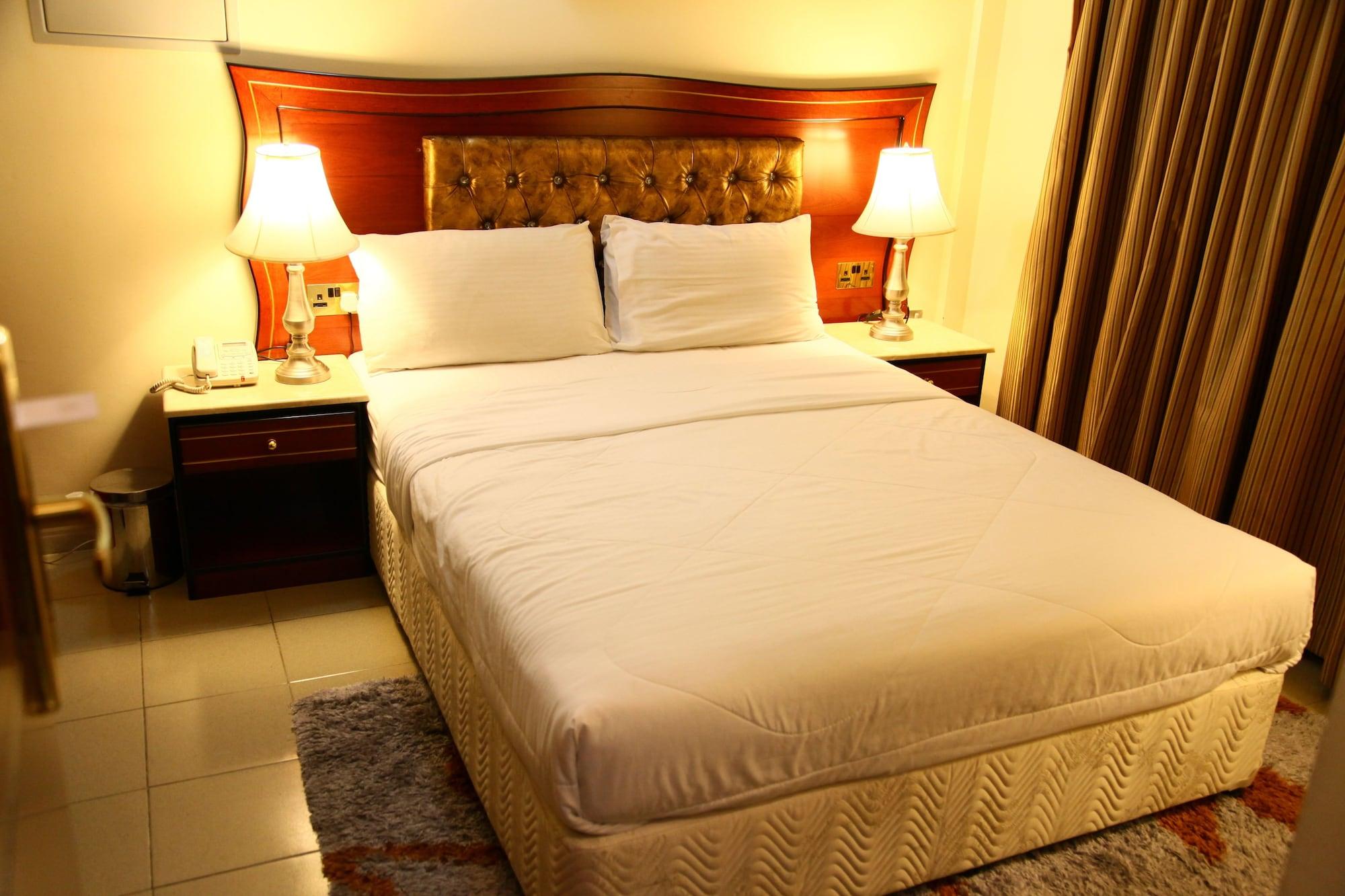 Saffron Hotel Dubai Exterior foto